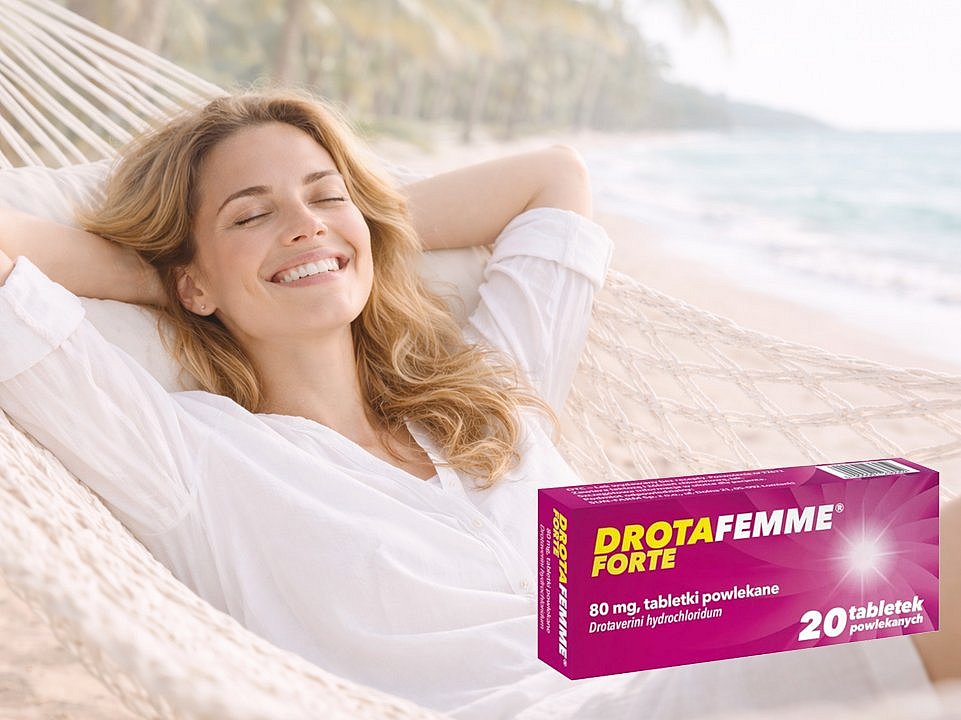 Zrelaksowana kobieta na plaży - Drotafemme Forte